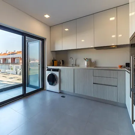 Apartment Modern & Quiet 2br 2 Baths 4 Balconies & Lift Ilhavo