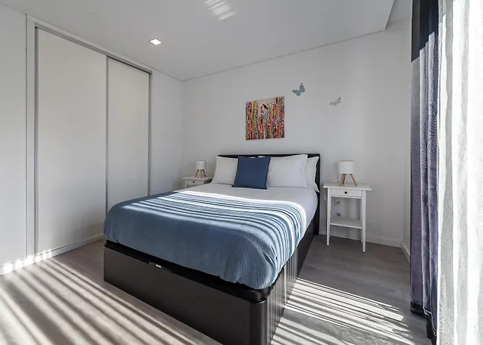 Modern & Quiet 2br 2 Baths 4 Balconies & Lift Apartment